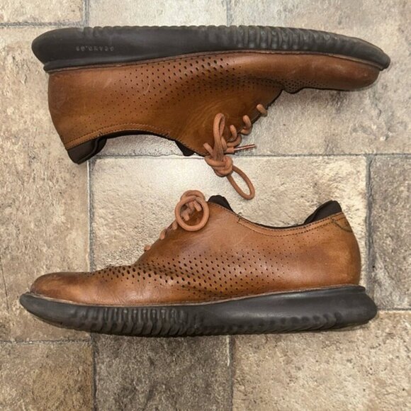 Cole Haan Size 9 - Picture 2 of 7